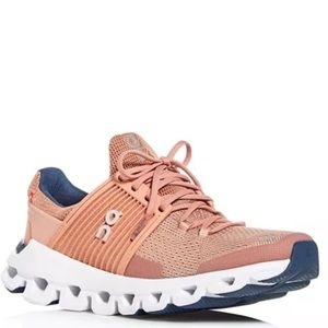 Womens On Cloud Cloudswift Low Top Running Sneakers